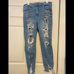COPY - American Eagle Ripped Hi-Rise Jeans (Plus Size)